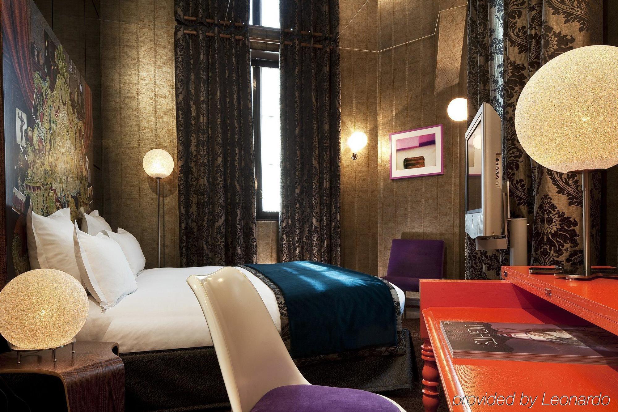 Hotel Du Petit Moulin 4*